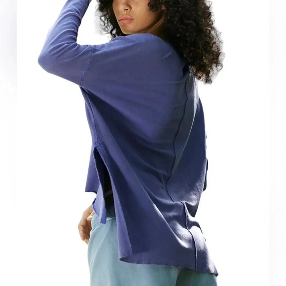 Urban Outfitters Out From Under Ava Lagenlook Exposed Seam High Low thermal top - Picture 14 of 15